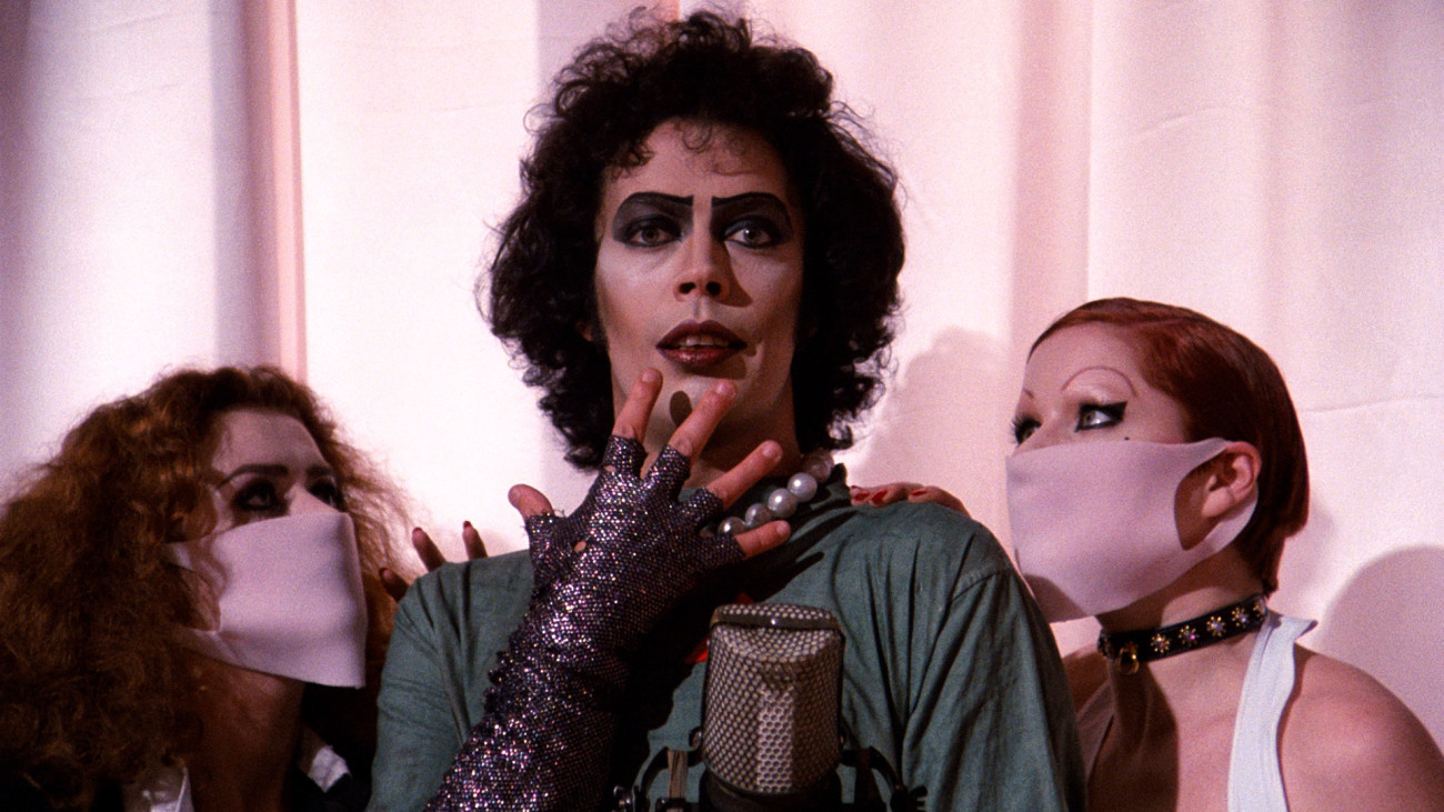 Galéria: Tim Curry 5 legjobb filmje, amit egyszer mindenkinek látnia kell