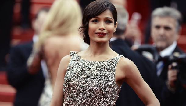 Borítókép: Get the look: Freida Pinto