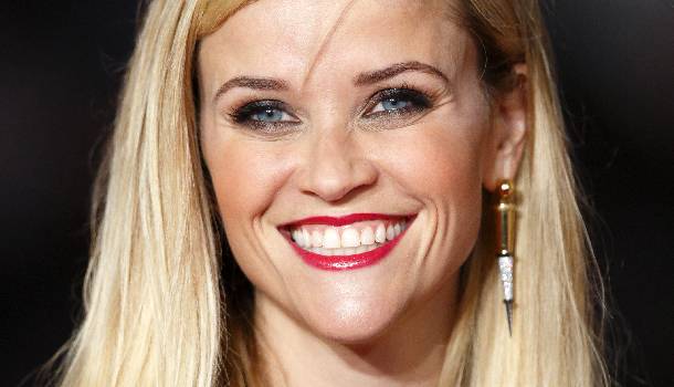 Borítókép: Best of Reese Witherspoon: 12 káprázatos vörös szőnyeges ruha