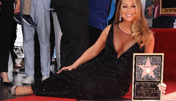 Borítókép: Így unatkoztak Mariah Carey ultracuki ikergyerekei a díjátadón - FOTÓK