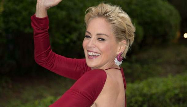 Borítókép: Bámulatosak Sharon Stone meztelen fotói