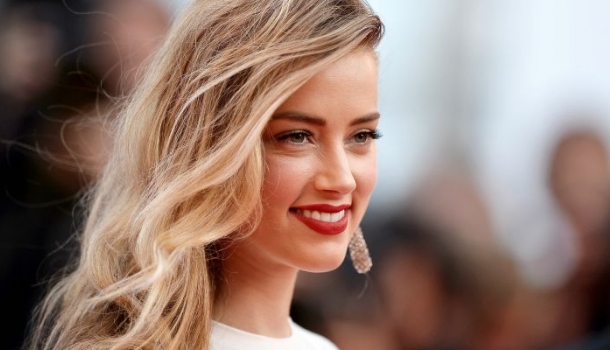 Borítókép: Új élet, új frizura? Amber Heard már nem hosszú hajú többé