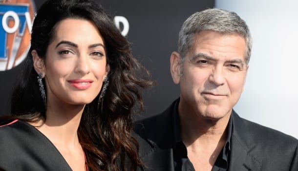 Borítókép: Most akkor terhes vagy sem? Amal Clooney a nyilvánosság elé lépett - FOTÓK