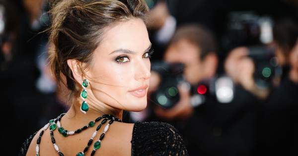 Borítókép: Ezzel a trükkel fogyott le 3 hónap alatt élete egyik legjobb formájára Alessandra Ambrosio
