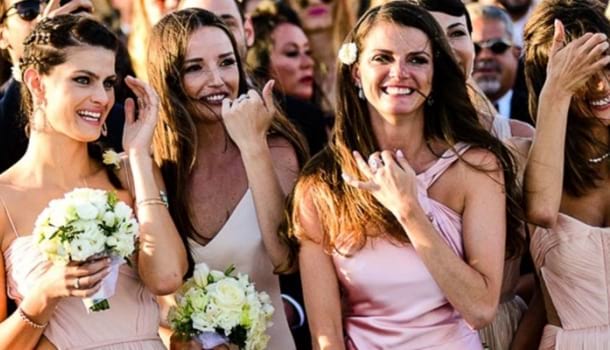 Borítókép: Íme a legszebb ruhák és a legstílusosabb celeb koszorúslányok!