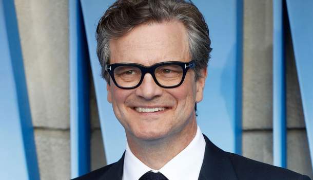 Borítókép: A 20 éves Colin Firth sokkal, de sokkal szexibb, mint gondolnád – fotók!