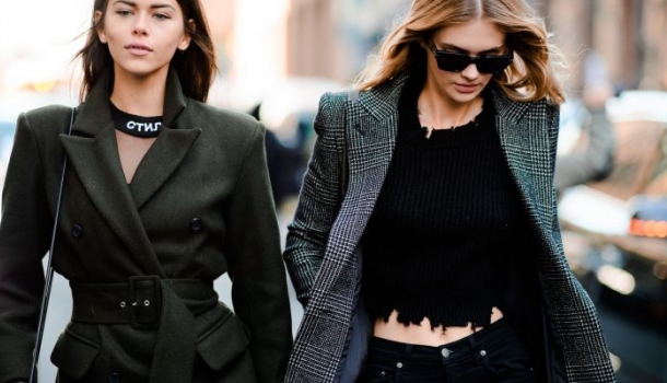 Borítókép: Inspiráció New York utcáiról! Íme, a divathét legjobb street style szettjei, amiket érdemes lemásolni