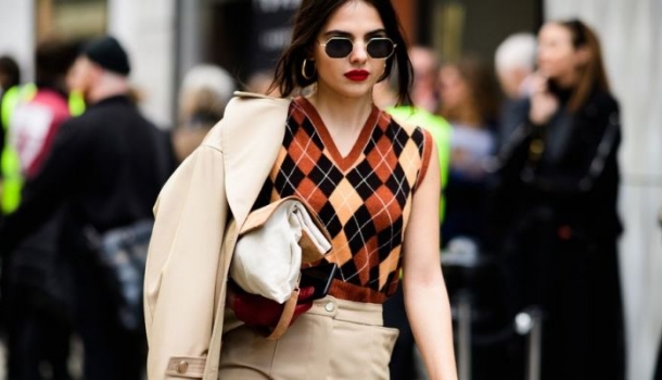 Borítókép: London calling! Meríts ötleteket a London Fashion Week legjobb street style szettjeiből
