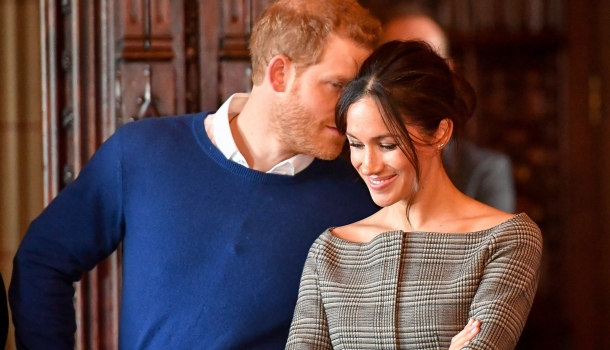 Borítókép: Elkészültek! Nézd meg Harry herceg és Meghan Markle esküvői meghívóit!