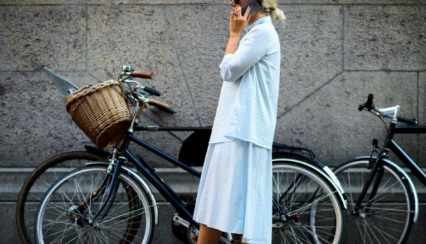 Borítókép: Helmet hair, avagy egy új hajstílus, amit hazai fodrászok hoznak divatba