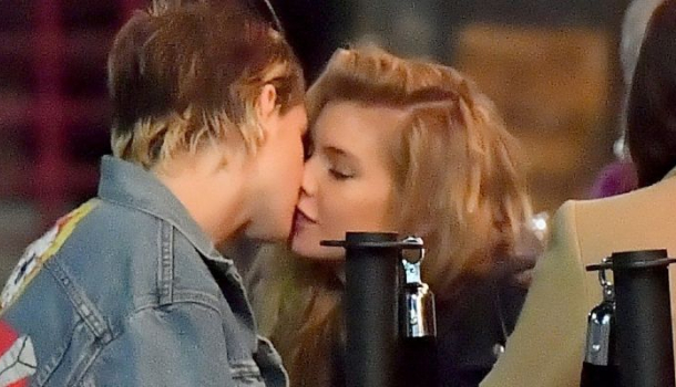 Borítókép: Kristen Stewart menthetetlen