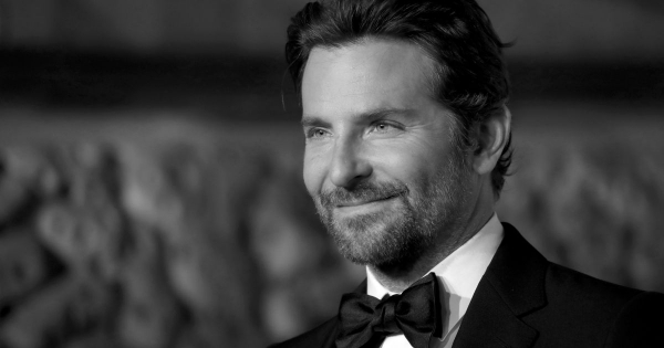 Borítókép: Így lett Bradley Cooper a világ egyik legsármosabb pasija