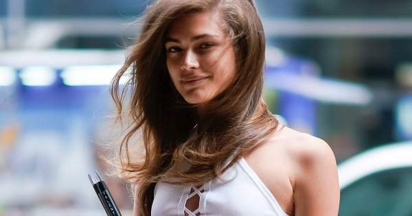 Borítókép: Az év debütálása: Valentina Sampaio lehet az első transznemű modell a Sports Illustrated címlapján