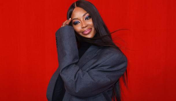 Borítókép: Szerezd be az ünnepekre: Naomi Campbell fodrásza erre a termékre esküszik