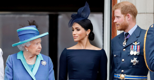 Borítókép: Az utolsó csepp a pohárban: II. Erzsébet királynő miatt menekült el Harry és Meghan
