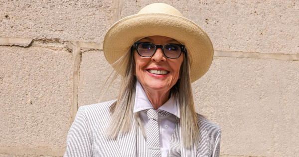 Borítókép: Diane Keaton bemutatja: íme a tökéletes nadrág az őszre - nem csak 50 feletti nőknek!