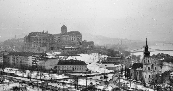 Borítókép: A téli Budapest régen - hangulatos képek a fővárosról