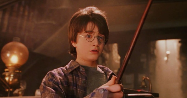 Borítókép: Van (varázs)élet a Harry Potteren túl? 5 fantasy könyvet ajánlunk, amelyek más világokba csábítanak