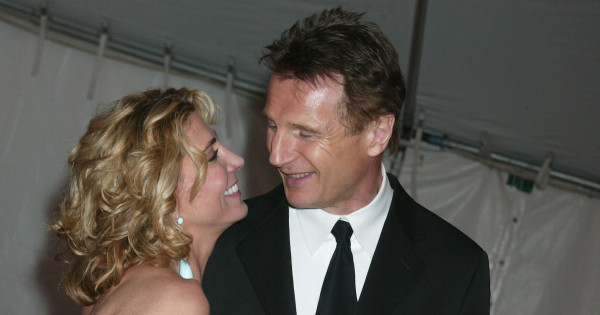 Borítókép: Szívszorító szerelmi történet: ezek voltak Liam Neeson utolsó szavai haldokló feleségéhez - már 17 éve, hogy Natasha Richardson elhunyt