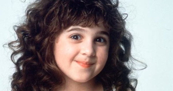 Borítókép: Akkor és most: Így néz ki ma a Huncutka sztárja, Alisan Porter 34 évvel a film után - FOTÓK