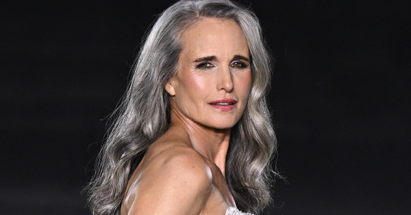 Borítókép: A nő, aki 68 évesen is leiskolázza stílusával a fiatalabb színésznőket a cannes-i filmfesztiválon - Andie MacDowell stílusnapló