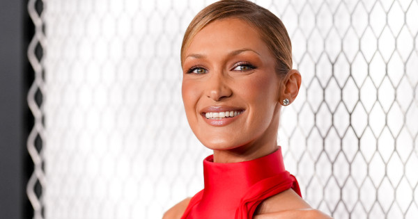 Borítókép: Bella Hadid bemutatja: ennél a ’90-es éveket idéző farmernadrág nincs stílusosabb darab 2026-ban