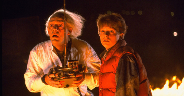 Borítókép: 41 év után újra együtt a Vissza a jövőbe sztárjai: Íme Michael J. Fox és Christopher Lloyd megható fotója