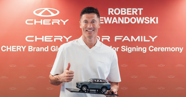 Borítókép: A Chery hivatalosan bejelentette: Robert Lewandowski lett a márka globális nagykövete