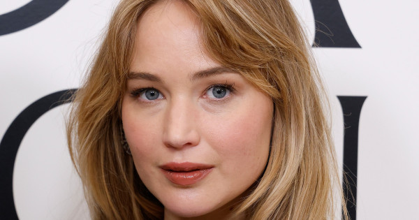 Borítókép: Jennifer Lawrence bemutatja: visszatért a farmer, amit sokan soha többé nem akartak látni