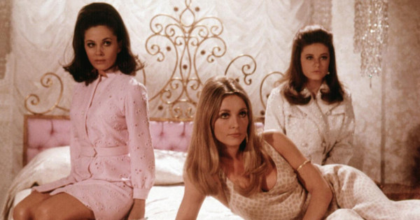 Borítókép: 7 filmklasszikus, amit minden nőnek látnia kell legalább egyszer az életben - divattörténeti szempontból sem utolsók!