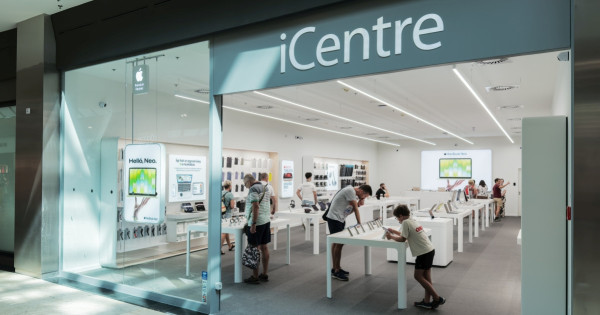 Borítókép: Új Apple-élmény Budán: megnyílt az iCentre első Apple Premium Partner üzlete