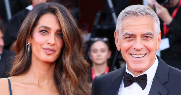 Borítókép: Micsoda páros! Amal és George Clooney összehangolt szettben hódított a velencei filmfesztivál vörös szőnyegén