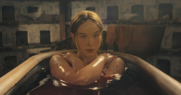 Borítókép: Netflix-bakancslista: 10 sorozat, ha tetszett a Szörnyeteg: Lizzie Borden-sztori