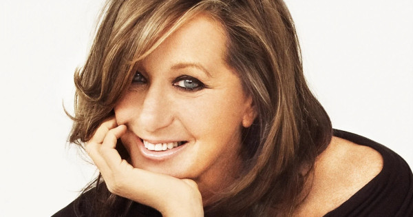 Borítókép: Donna Karan már 40 éve megmutatta, melyik 7 ruhadarabra van igazán szüksége minden nőnek