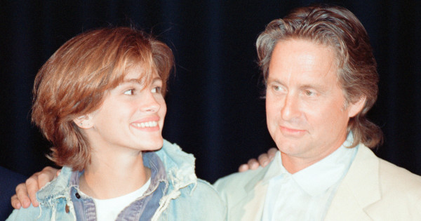 Borítókép: Michael Douglas egyetlen mondattal tette tönkre barátságát Julia Robertsszel