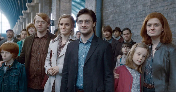 Borítókép: Hivatalos: J.K. Rowling bejelentette, hogy két új Harry Potter-könyv jelenik meg 2027-ben