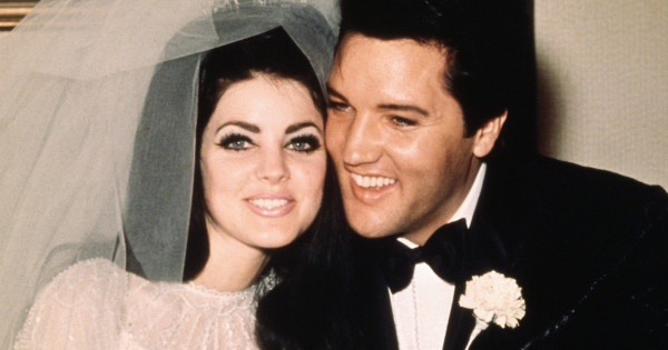 Borítókép: Elvis Presley ikerunokái megszólalásig hasonlítanak Priscillára - így néznek ki most!